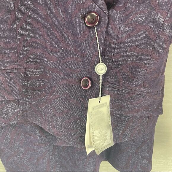 Alberto Makali 2 Piece Metallic Accent Blazer & Skirt Suit - Picture 2 of 8